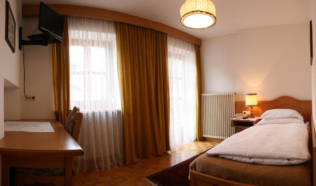 Hotel Dolomiti Madonna Ortisei Ruang foto